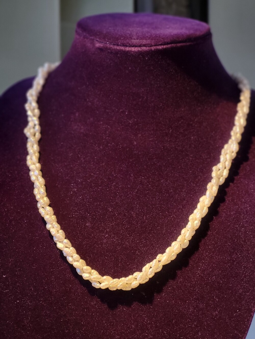 Vintage 3-Strand Twist Ivory Luminescent Freshwater RICE PEARL Necklace 15 Inch